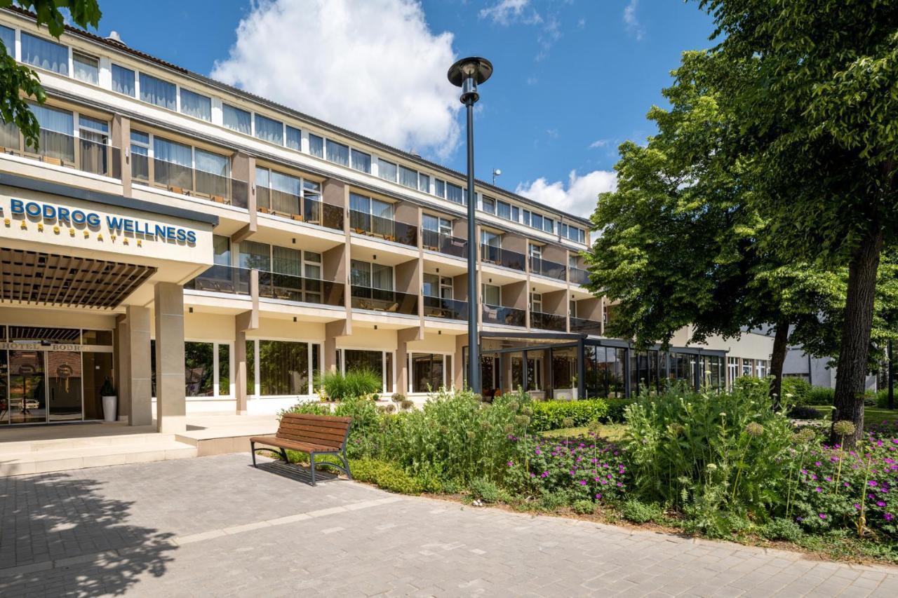 Hotel Bodrog Wellness & Elix Spa Sarospatak Exterior photo